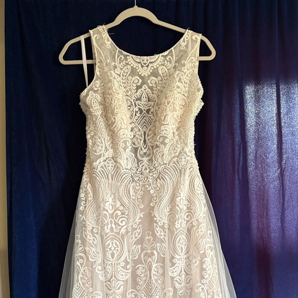Allure Bridals Cream Lace Wedding Dress